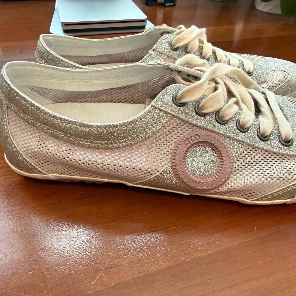 ARO women’s mesh and glitter sneaker SZ 40, sparkle and mesh ONCE WORN - Picture 4 of 7